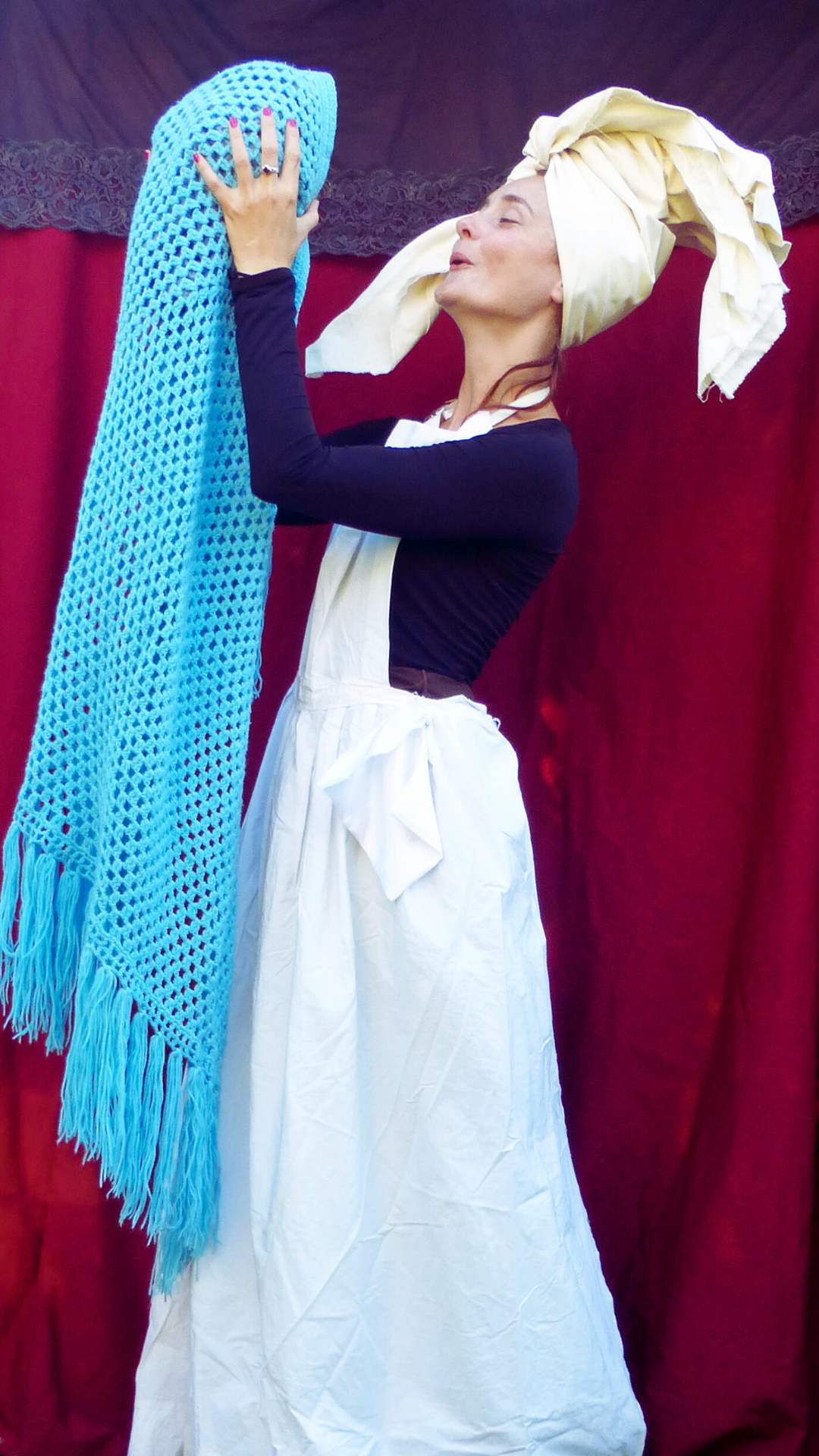 SPETTACOLO PER LA SCUOLA PRIRIA "I TRE CAPELLI D'ORO£