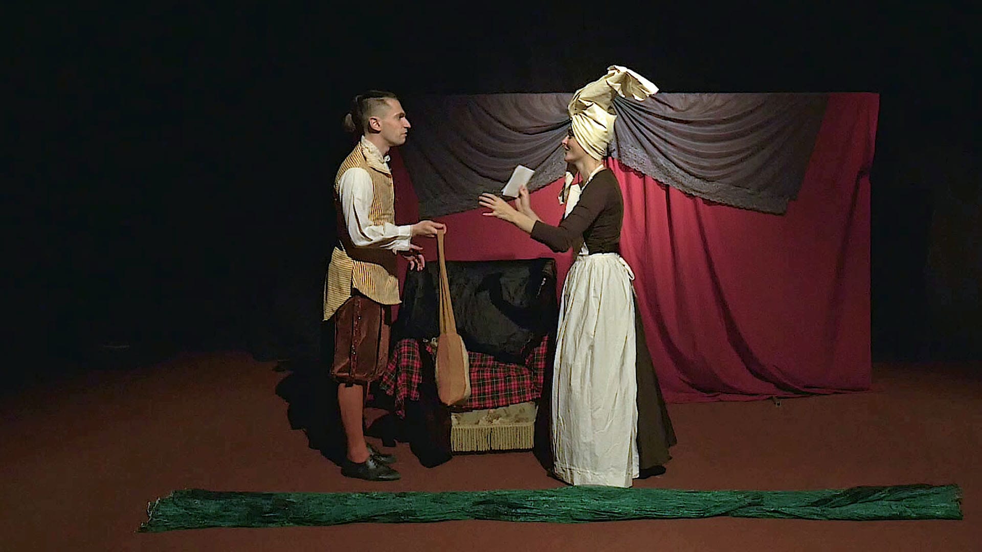 rappresentazione teatrale presso la scuola