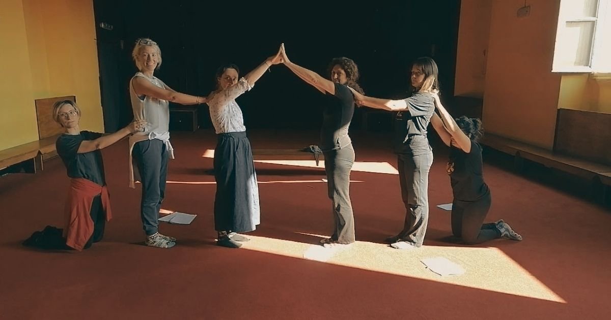 "come mettere in scena uno spettacolo dalla a alla z" è un precorso pratico